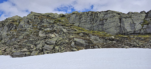 The easy ascent to the Bjørndalskamben summit area