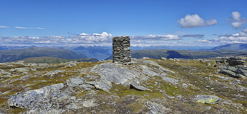 The large cairn at Skjelinganosi