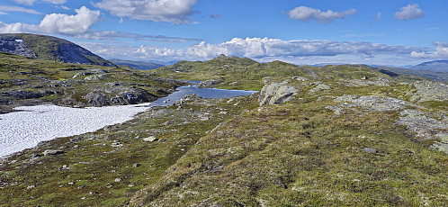 Looking back at Urdeggi from the descent from Skabotsvarden