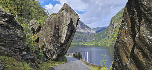 An unusual feature along the old road from Stanghelle to Dale