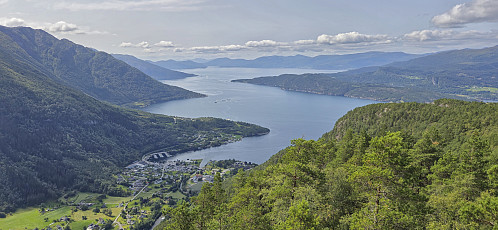 Jondal from Gulbergnotten utsiktspunkt