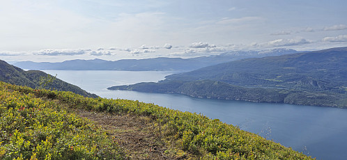 Looking down at Storåsen from the ascent to Vikanuten