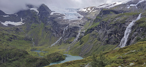 Dettebreen and Raunsdalsvatnet from the descent