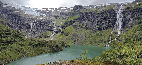 Dettebreen and Raunsdalsvatnet