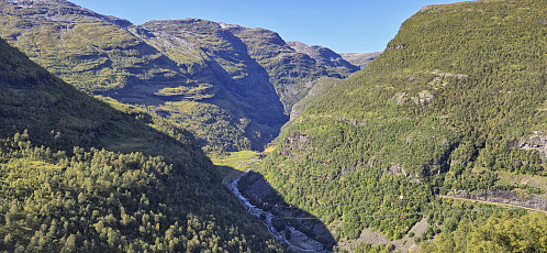 The top of both Flåmsdalen and Flåm Zipline