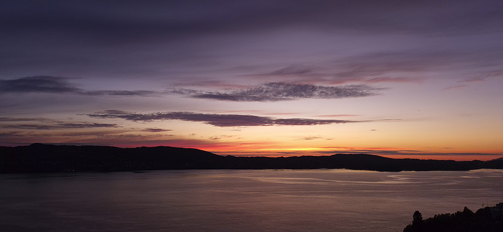 The sunset above Askøy after the hike