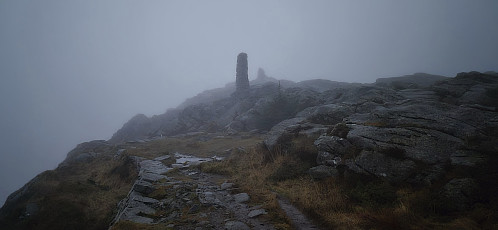 The two cairns at Blåmanen Vest