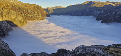 Nærøydalen from Hyllandsskaret