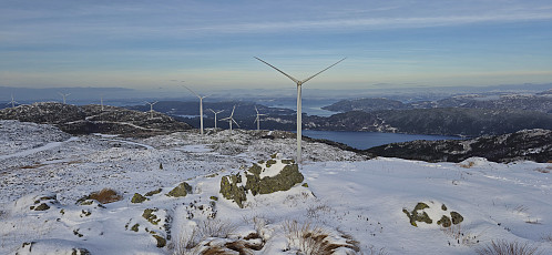 North/northeast from Midtfjellsåta