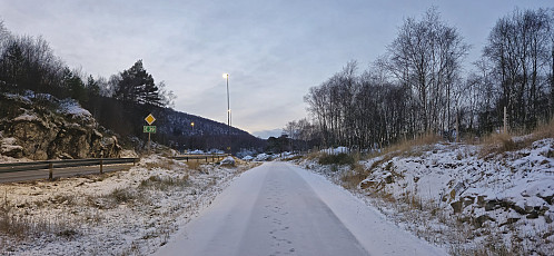 The "bonus" walk from Vistvik to Sandvikvåg due to the delayed bus