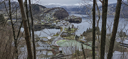 Looking back at Haus from the shortcut to Verkane