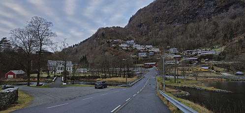 Returning to Haus bus terminal with the shortcut to Verkane in the background