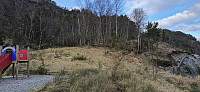 The unmarked trailhead