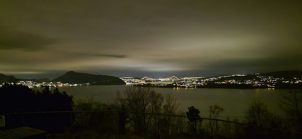 Lyderhorn and Askøybroen from Hellen festning