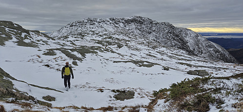Approaching Hisbotsnuken