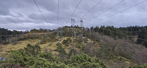 Looking back at Barkehelleren from the ascent to Nubben