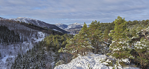 Towards Veten from just north of the summit of Hovdane