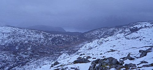 Looking back down at Fossdalsstølen from the cairn