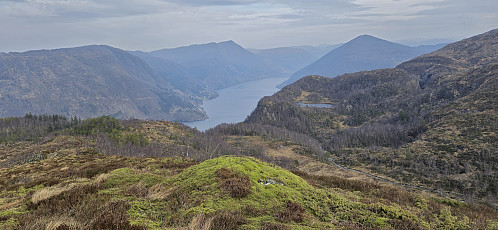 Bruviknipa and Hananipa from the descent to Ramfjellet