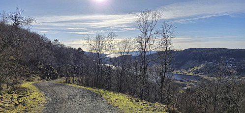 Descending to Nedre Sandven