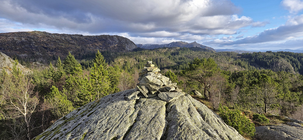 The summit of Sandviksfjellet with Ulriken in the background