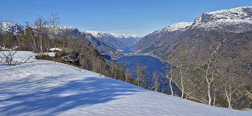 Odda from just north of the summit of Stølsnuten