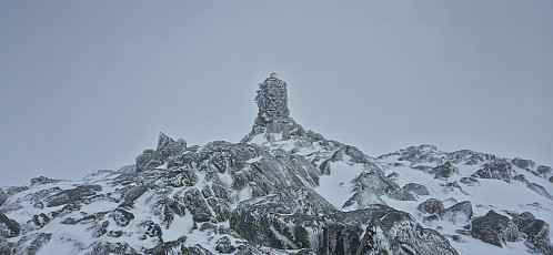 The summit cairn at Ingahogg