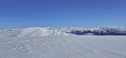 Hardangerjøkulen from Nordbotnnuten with Skorafjellet and Vassfjøra to the left