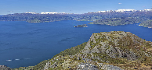 Towards Norheimsund from Samlen
