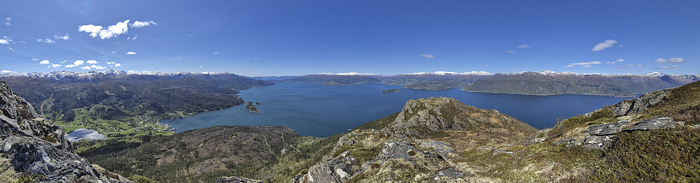 Panoramic view from Samlen