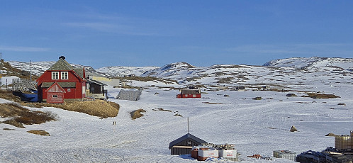 Vetle Hansbunuten from the train station