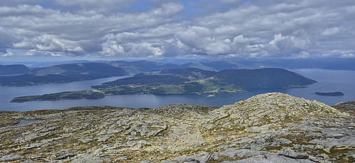 Varaldsøy from Nordlifjellet
