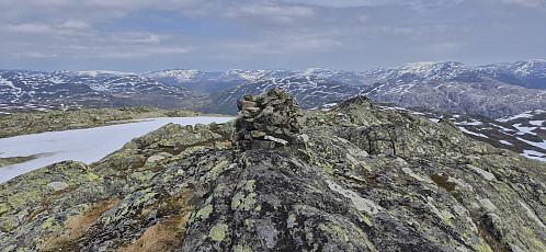 Larsfonnberget with Fresvikbreen to the left