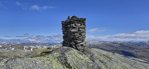 The summit cairn at Blyfjell