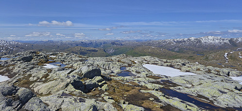 Southwest from west of the summit at Blyfjell