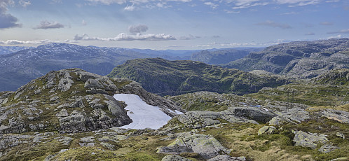 Looking back at Simlenuten from Pyttafjellet