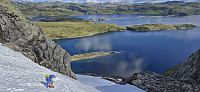 Steep descent from Storegreggen