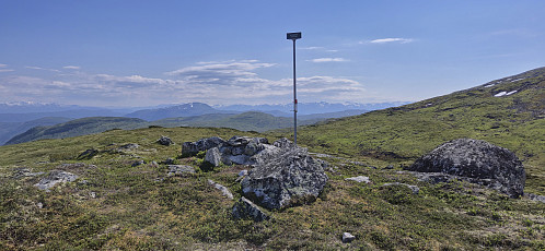 Vardafjellet with Fresvikbreen in the background
