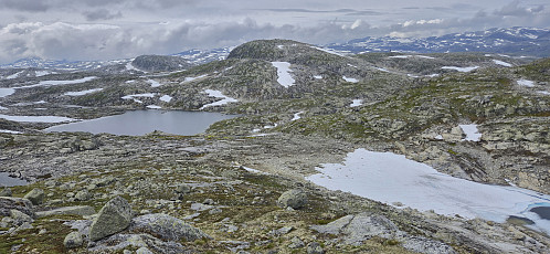 Descending from Storhaugane towards Storhaugane Vest