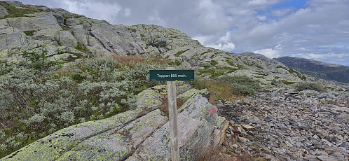 Toppen (which is not the top, but named after the top of the trolley track?)