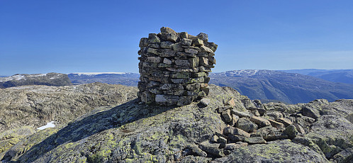 Skorafjellet with Hardangerjøkulen to the left and Onen to the right