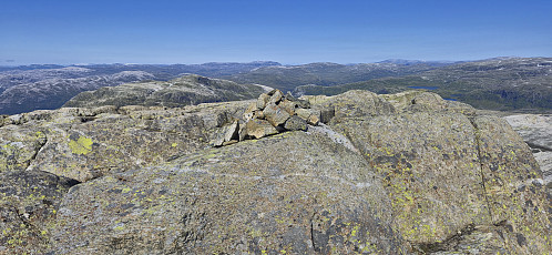The lower northwestern summit at Skorafjellet