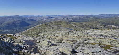 Descending towards Mjølfjellet Nordvest from Mjølfjellet