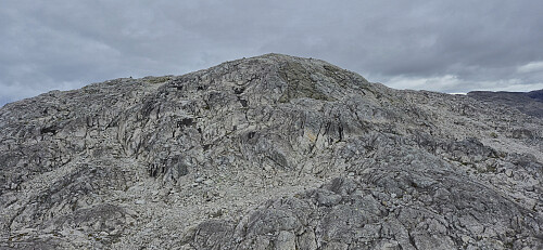 Approaching the real summit of Øvsthusnipa