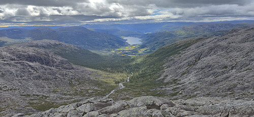 Øvsthusdalen and Oppheimsvatnet from Vest for Stangahøgdi