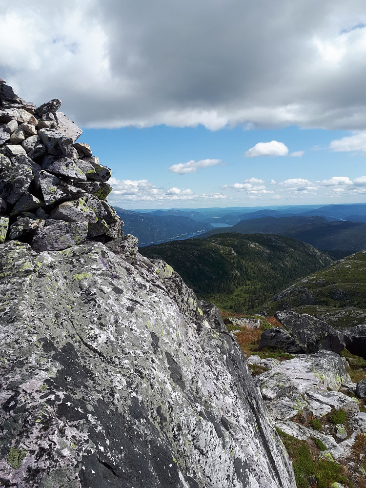 Utsikt fra toppen med Seljordvatnet