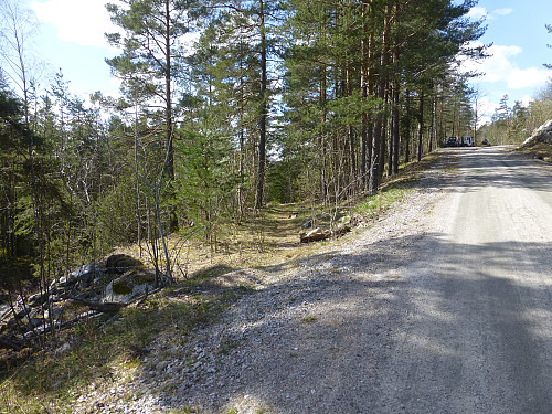 Her tar stien av vegen