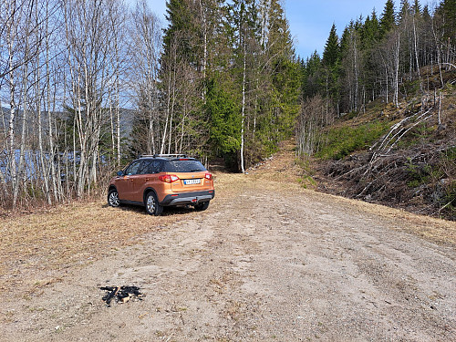 En liten del av parkeringen
