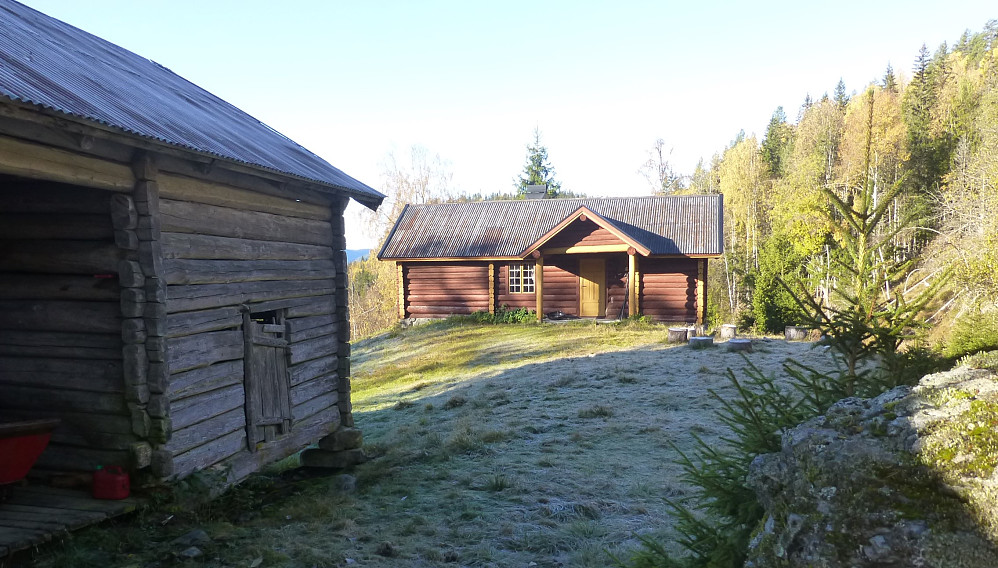 Vi passerte Husstaul på tur innover på skogsbilvegen