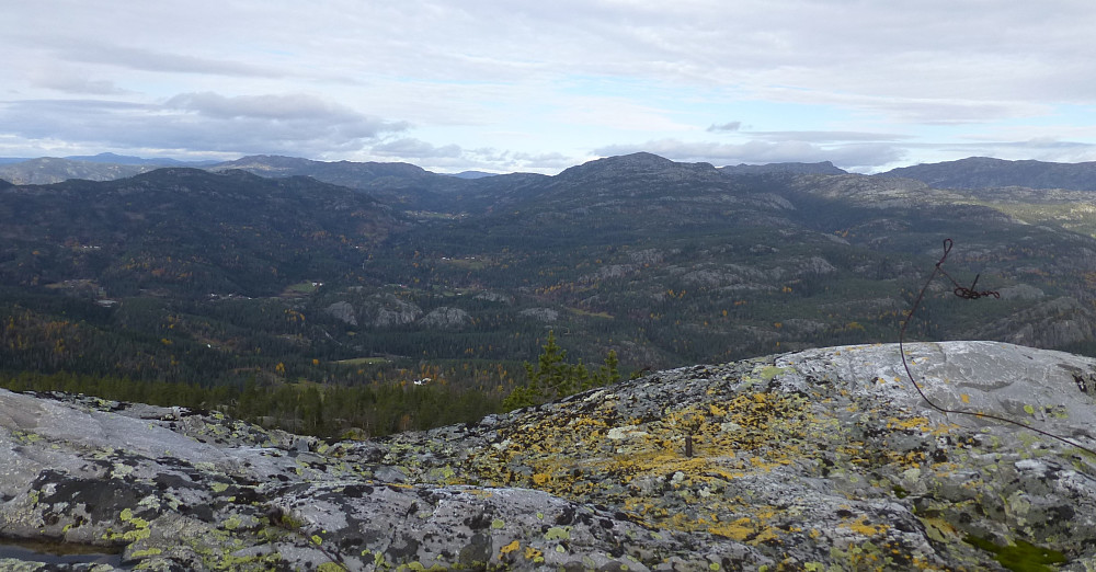 Utsikt fra toppen mot Ordalen og Ordalsåta